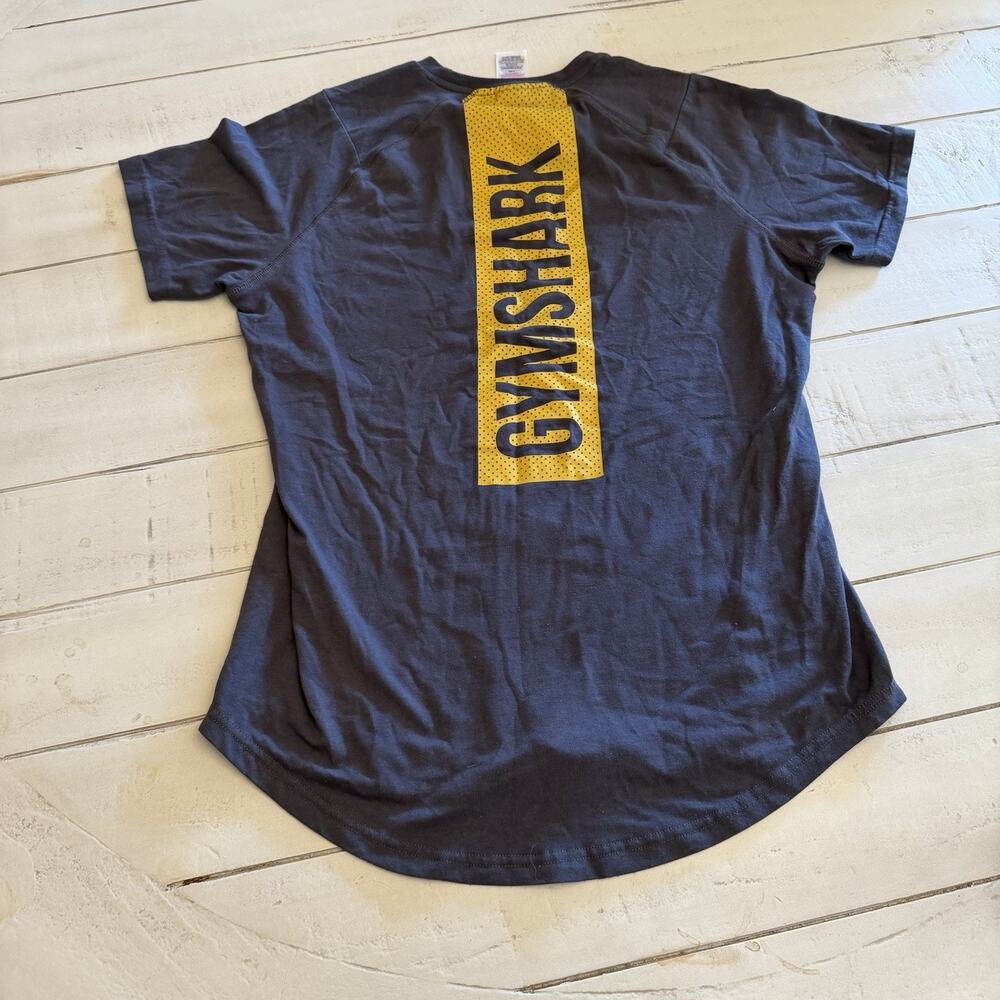Gymshark Tshirt Ladies Size Medium - Picture 4 of 5